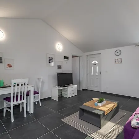 Apartment Countryside Pius - Happy Labin (Istria)