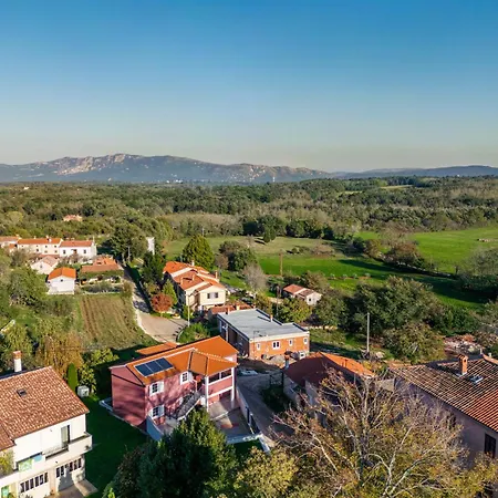 Countryside Pius - Happy Apartment