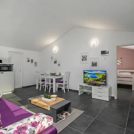 Countryside Pius Apartman Labin (Istria)